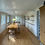 Semesterbostad Summer House Among Fields Near Mons Klint *