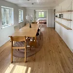 Semesterbostad Summer House Among Fields Near Mons Klint