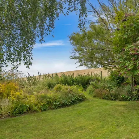 Summer House Among Fields Near Mons Klint 別荘 *